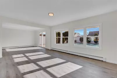 21 Piper Lane, Levittown, NY 11756 - Photo 11