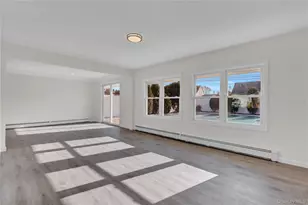 21 Piper Ln, Levittown, NY 11756 - Photo 11