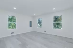 108 McKinley Dr, Mastic Beach, NY 11951 - Photo 17