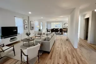 384 Scudder Ave, Copiague, NY 11726 - Photo 5