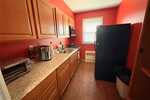 25 Elizabeth St, Farmingdale, NY 11735 - Photo 7