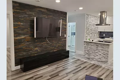 310 Brookside Court, Copiague, NY 11726 - Photo 19