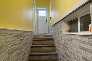 310 Brookside Ct, Copiague, NY 11726 - Photo 29