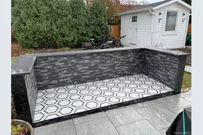 310 Brookside Court, Copiague, NY 11726 - Photo 41