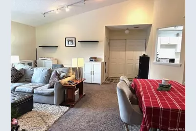 4204 Fox Lane #11B, Poughkeepsie, NY 12603 - Photo 11