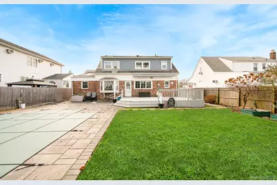 3861 Wilburne Avenue, Seaford, NY 11783 - Photo 5