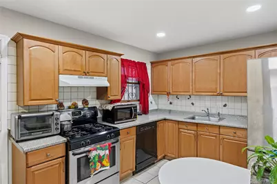 79 Union Place, Hempstead, NY 11550 - Photo 3