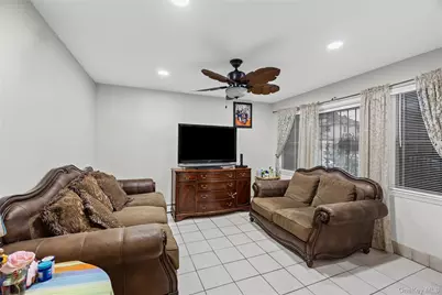 79 Union Place, Hempstead, NY 11550 - Photo 5