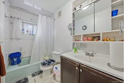 11 Crescent Street, Oyster Bay, NY 11801 - Photo 21