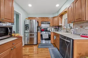 11 Crescent St, Hicksville, NY 11801 - Photo 9