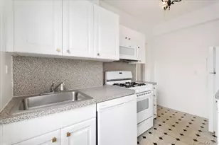 45 Popham Rd, Scarsdale, NY 10583 - Photo 9