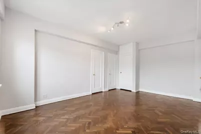 45 Popham Road #4K, Scarsdale, NY 10583 - Photo 17