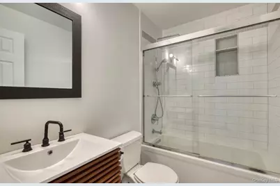 66 Knoll Road, Southampton, NY 11968 - Photo 25