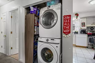 40 Fairview Dr, Shirley, NY 11967 - Photo 17