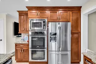 124 Spence Ave, Holtsville, NY 11742 - Photo 13