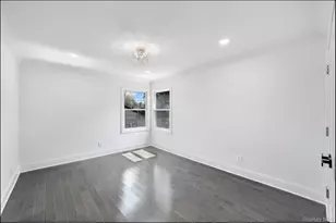 63 Oak Ave, Huntington Station, NY 11746 - Photo 21