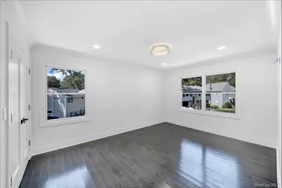 63 Oak Avenue, Huntington Station, NY 11746 - Photo 19