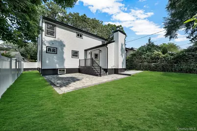 63 Oak Avenue, Huntington Station, NY 11746 - Photo 29