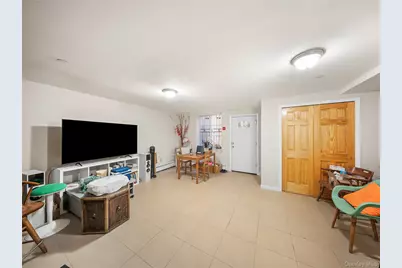 183-26 Booth Memorial Avenue, Fresh Meadows, NY 11365 - Photo 23