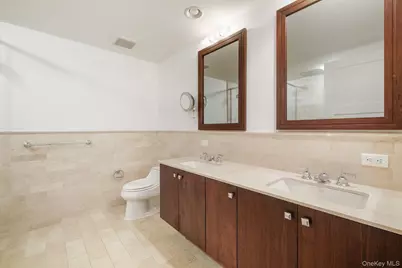 1 Renaissance Square #15E, White Plains, NY 10601 - Photo 15