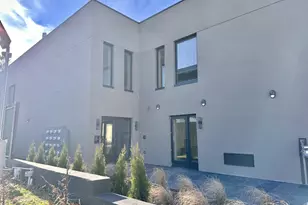 362 W Merrick Rd, Valley Stream, NY 11580 - Photo 9