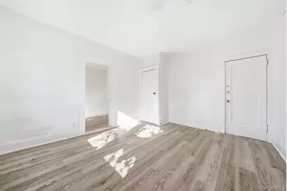 42 Paula Avenue, Yonkers, NY 10704 - Photo 11