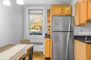 13 Bryant Crescent, White Plains, NY 10605 - Photo 17