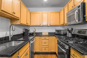 13 Bryant Crescent, White Plains, NY 10605 - Photo 11