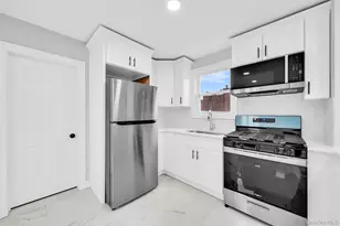 129 Sheridan Ave, Williston Park, NY 11596 - Photo 21