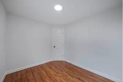 129 Sheridan Avenue, Williston Park, NY 11596 - Photo 15