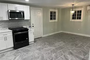 105 S 32nd St, Wyandanch, NY 11798 - Photo 3