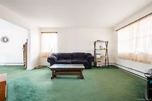 24 Lonscreek Pl, Mastic Beach, NY 11951 - Photo 5