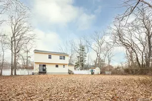 24 Lonscreek Pl, Mastic Beach, NY 11951 - Photo 21