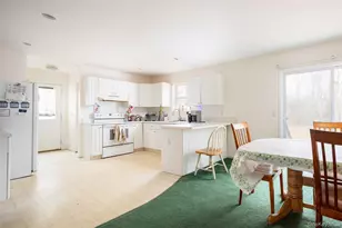 24 Lonscreek Pl, Mastic Beach, NY 11951 - Photo 7