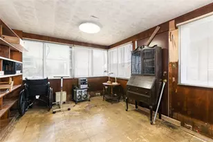 185-47 80th Rd, Jamaica, NY 11432 - Photo 9