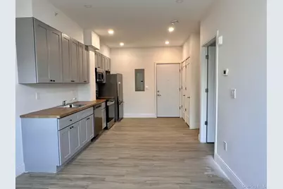 362 W Merrick Road #107, Valley Stream, NY 11580 - Photo 5