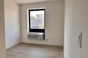 362 W Merrick Rd, Valley Stream, NY 11580 - Photo 3