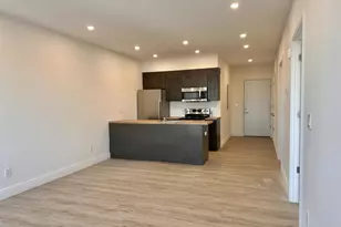 362 W Merrick Rd, Valley Stream, NY 11580 - Photo 3