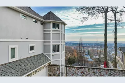 174 Douglas, New York, NY 10304 - Photo 7