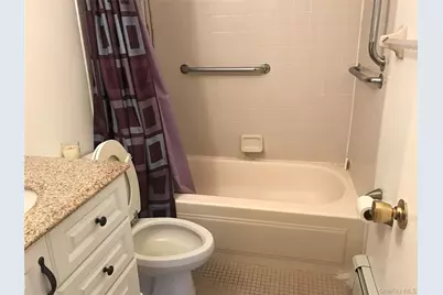 68-01 242nd Street #29E, Douglaston, NY 11362 - Photo 3