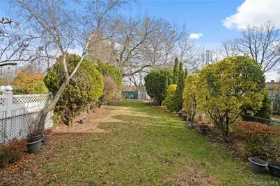 6035 75th Street, Middle Village, NY 11379 - Photo 27