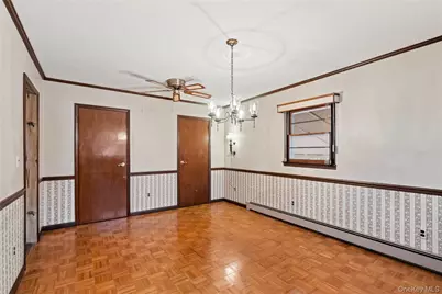 149 Byrd Street, Lindenhurst, NY 11757 - Photo 11