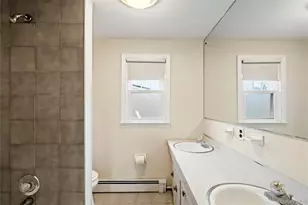 149 Byrd St, Lindenhurst, NY 11757 - Photo 27