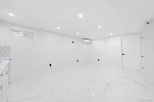 115-39 202nd St, Saint Albans, NY 11412 - Photo 21