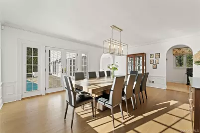 45 Griffen Avenue, Scarsdale, NY 10583 - Photo 11