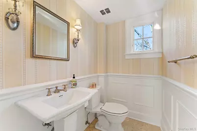 45 Griffen Avenue, Scarsdale, NY 10583 - Photo 9