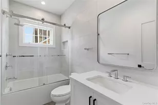 42 Alice Ct, East Rockaway, NY 11518 - Photo 15