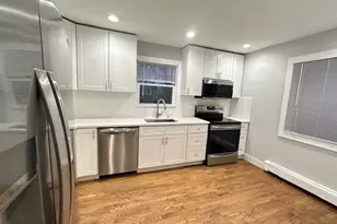 219 Manorhaven Blvd, Port Washington, NY 11050 - Photo 5