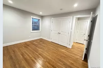 219 Manorhaven Boulevard #1st Fl, Port Washington, NY 11050 - Photo 9