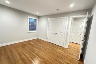 219 Manorhaven Blvd, Port Washington, NY 11050 - Photo 9